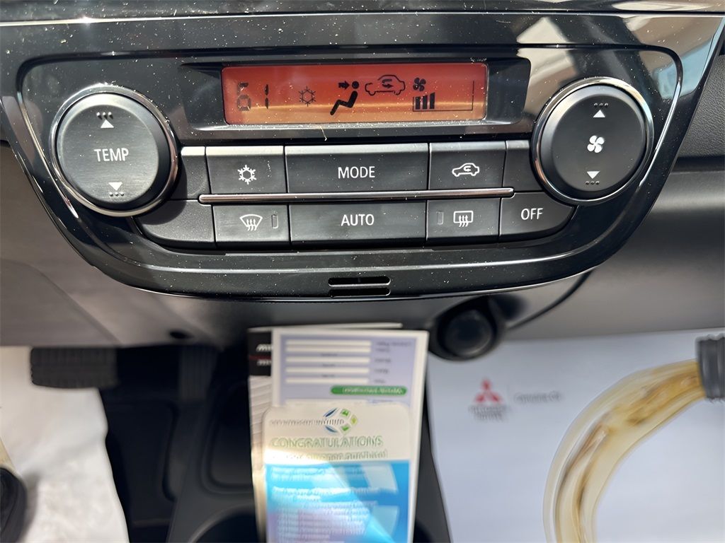 Vehicle image 19 of 26