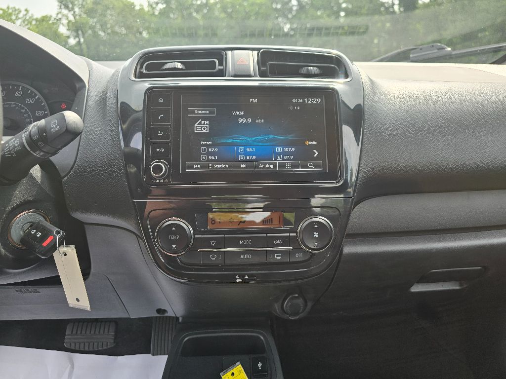 Vehicle image 16 of 20