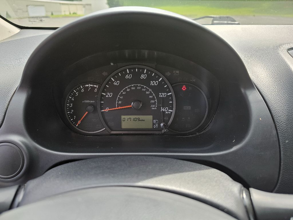 Vehicle image 14 of 20