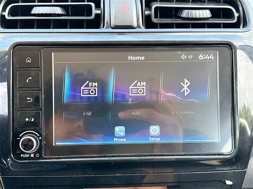 Vehicle image 23 of 29