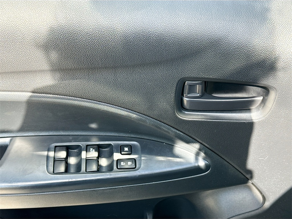 Vehicle image 26 of 29