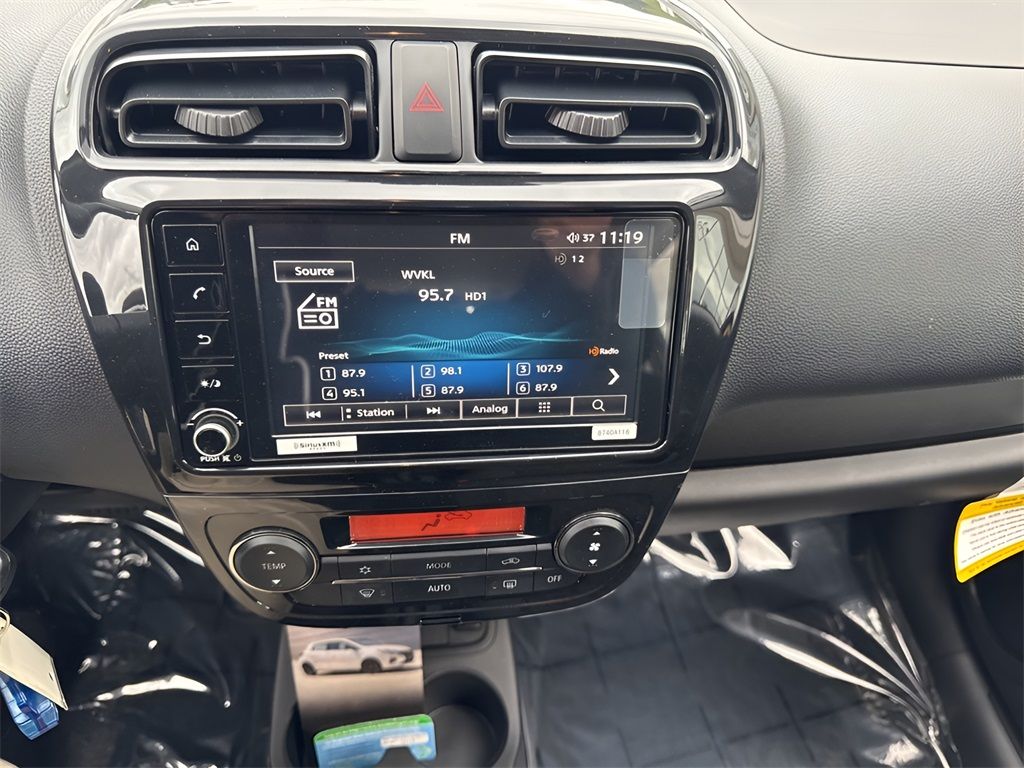 Vehicle image 15 of 28