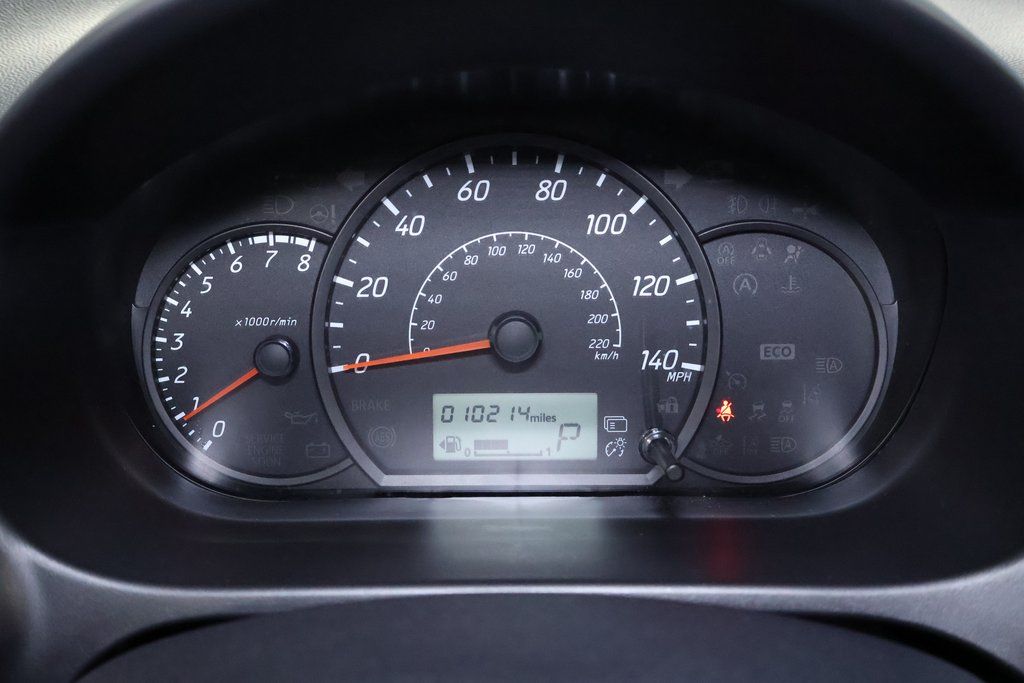 Vehicle image 16 of 31