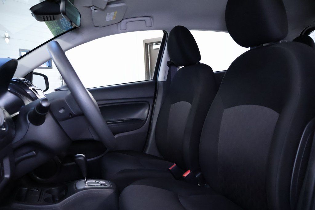 Vehicle image 13 of 31