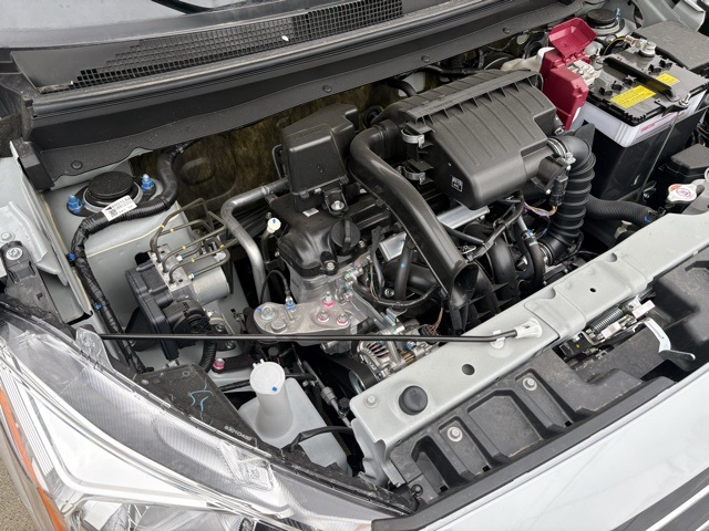 Vehicle image 27 of 28