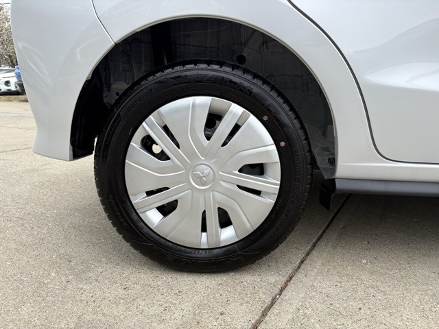 Vehicle image 8 of 28
