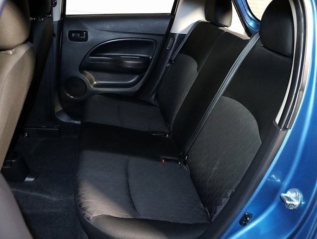 2024 Mitsubishi Mirage ES Image 12 of 35