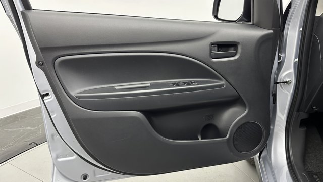 Vehicle image 20 of 32