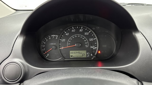 Vehicle image 10 of 32