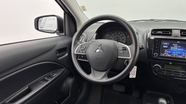 Vehicle image 17 of 32