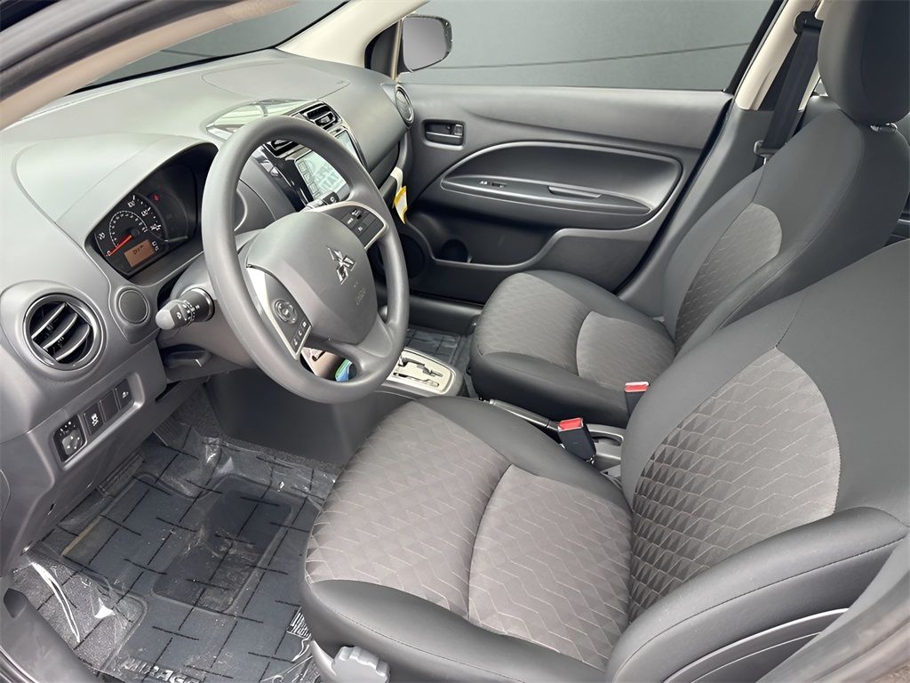 Vehicle image 24 of 32