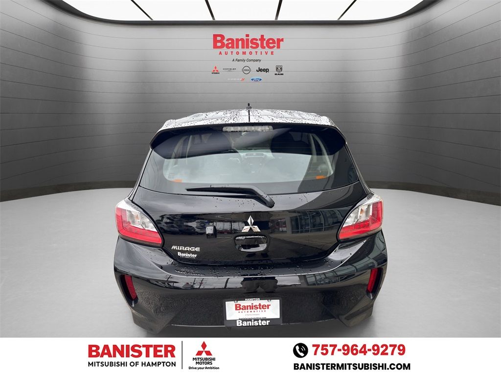 Vehicle image 27 of 32