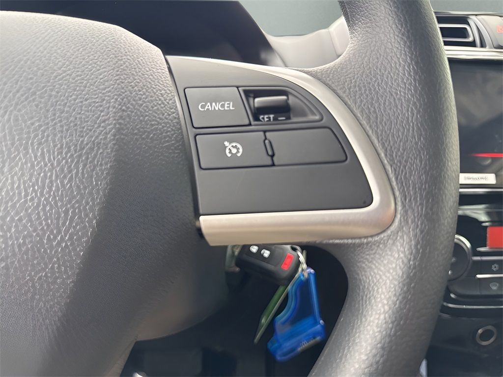Vehicle image 19 of 32