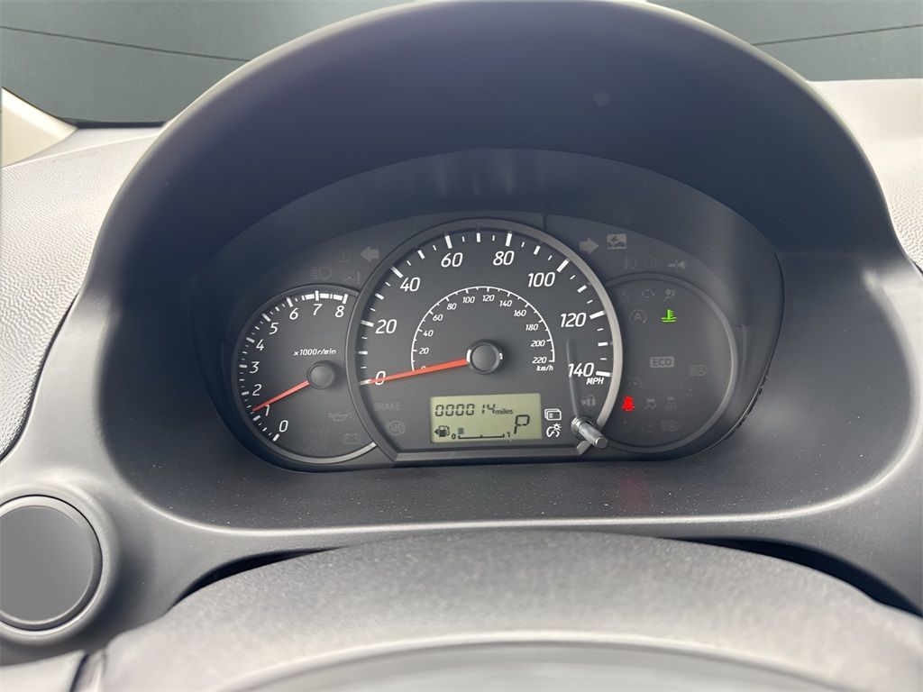 Vehicle image 12 of 32