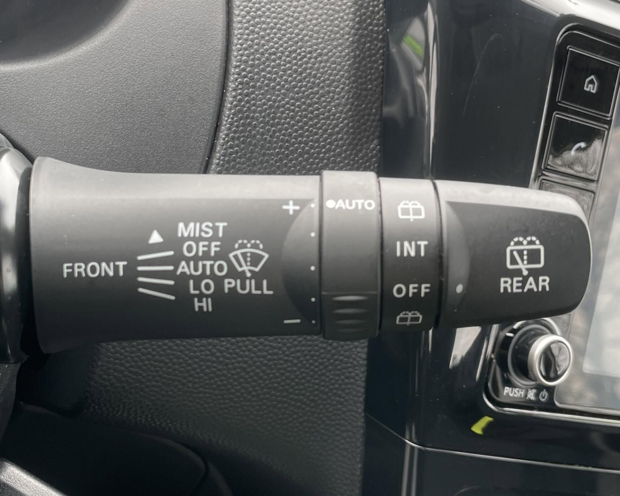 Vehicle image 12 of 18