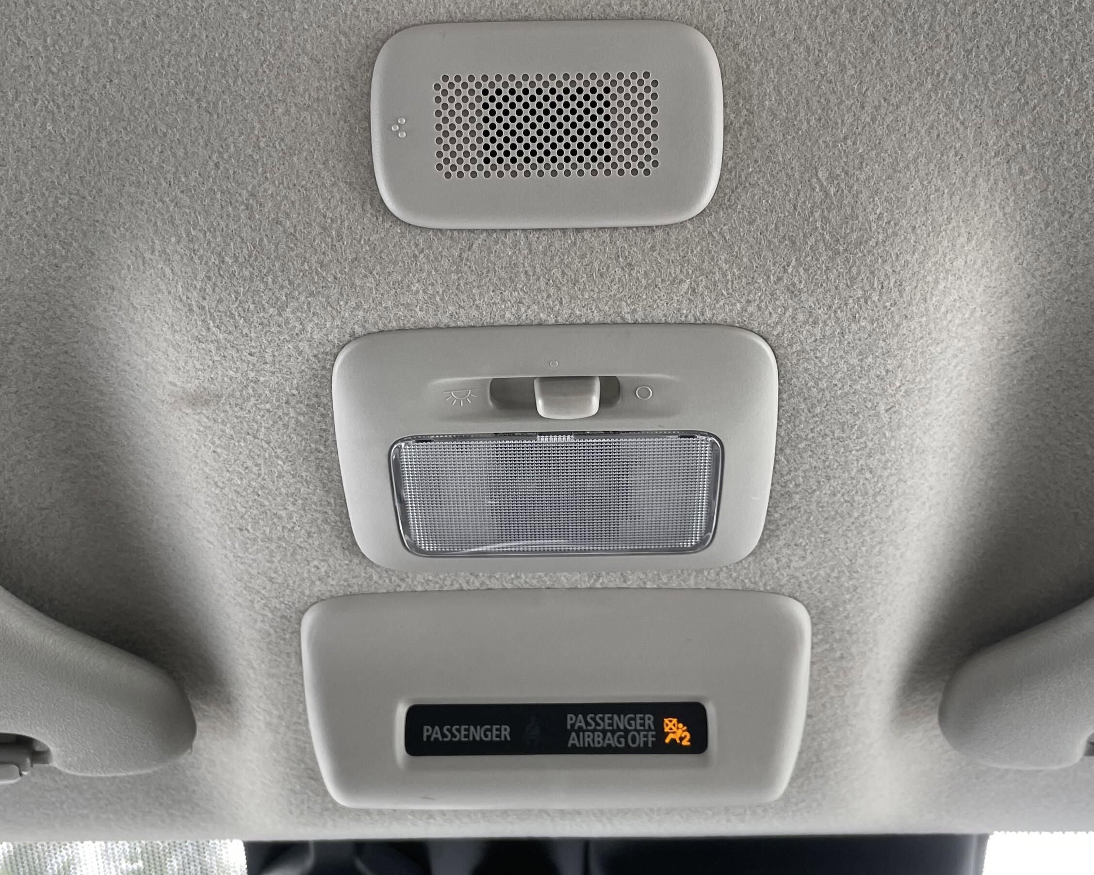 Vehicle image 16 of 18
