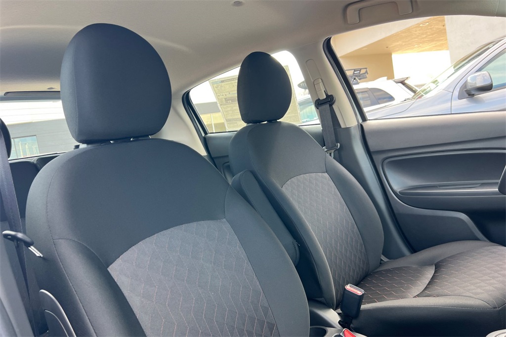 Vehicle image 16 of 27