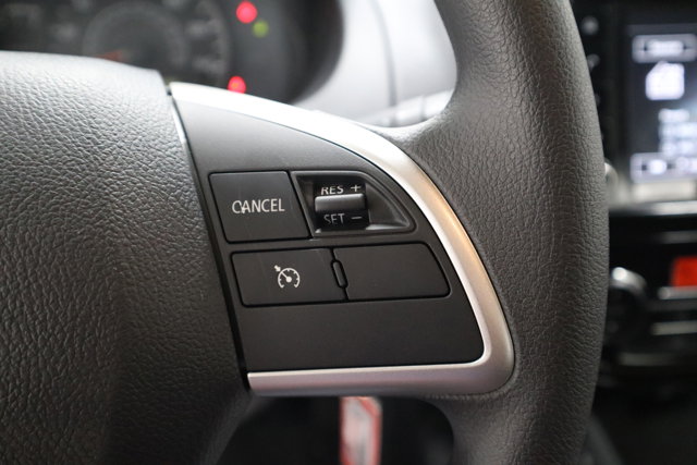 Vehicle image 19 of 28