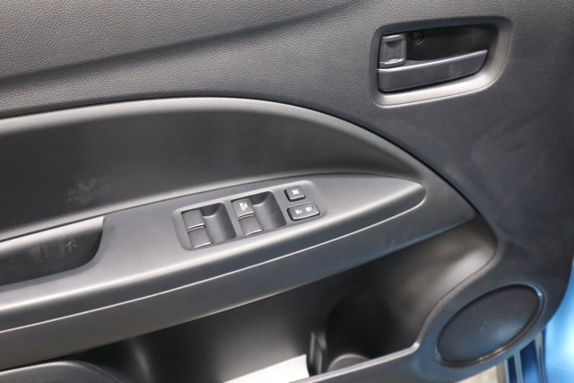 Vehicle image 11 of 28