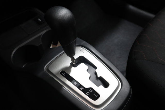 Vehicle image 24 of 28