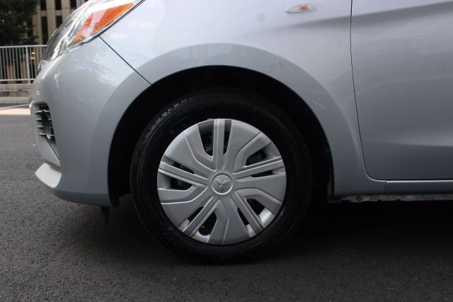 Vehicle image 11 of 43