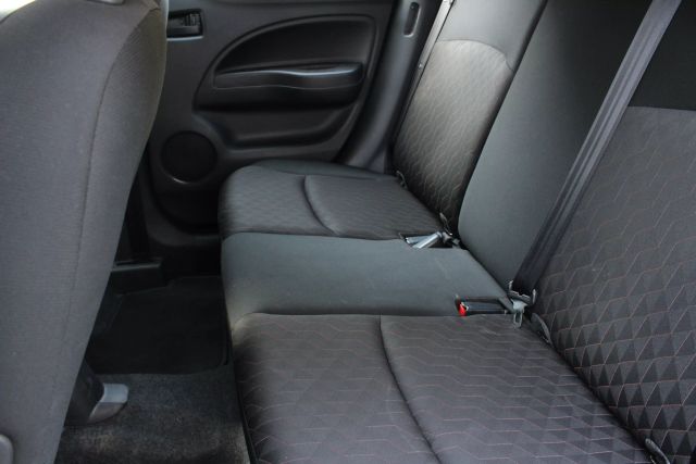 Vehicle image 21 of 43