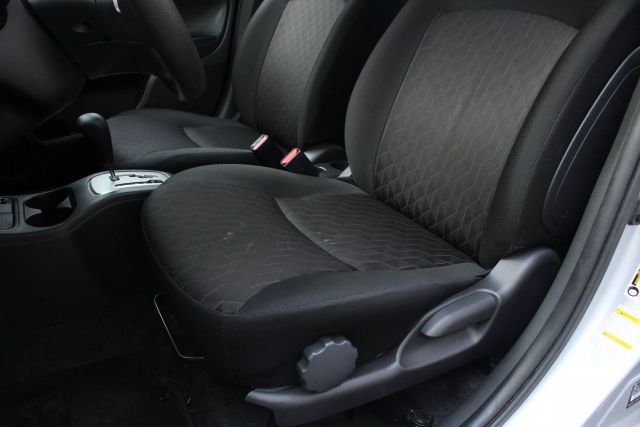 Vehicle image 16 of 43