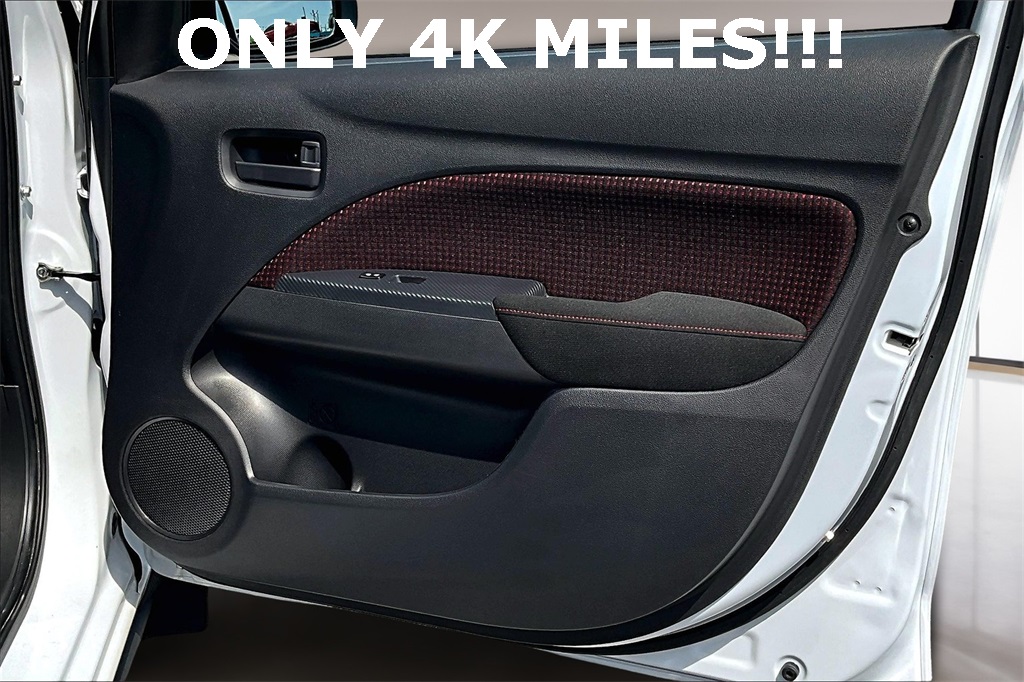 Vehicle image 23 of 35