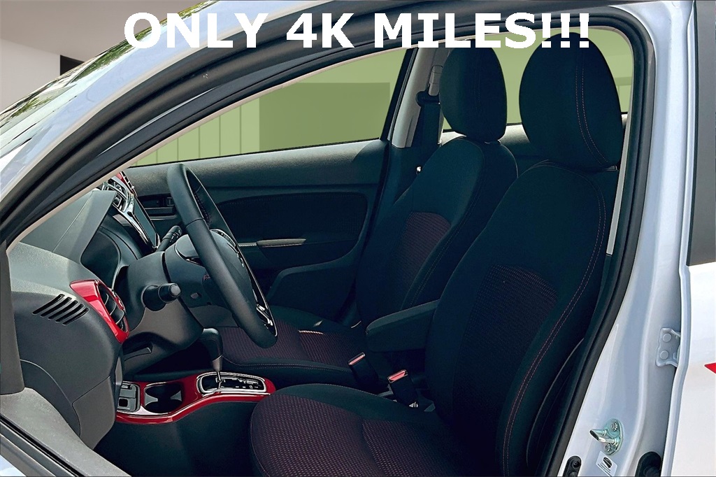 Vehicle image 11 of 35