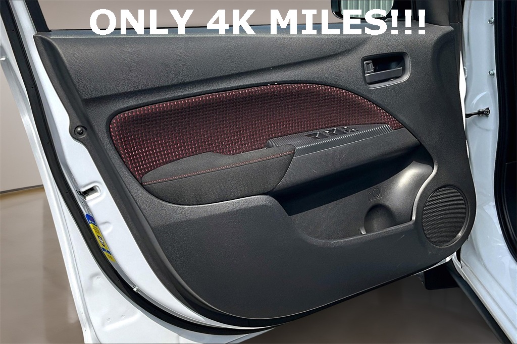 Vehicle image 24 of 35
