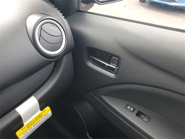 Vehicle image 29 of 37