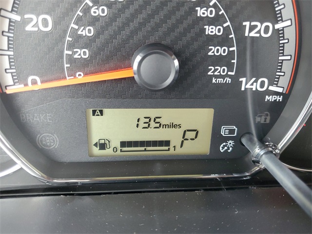 Vehicle image 22 of 37