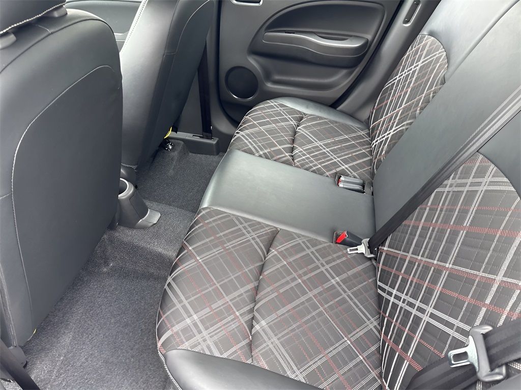 Vehicle image 9 of 28