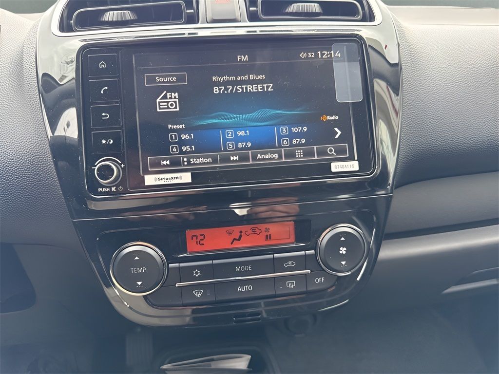Vehicle image 13 of 28