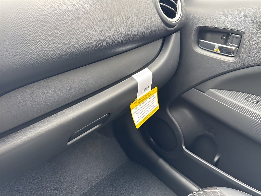 Vehicle image 24 of 28