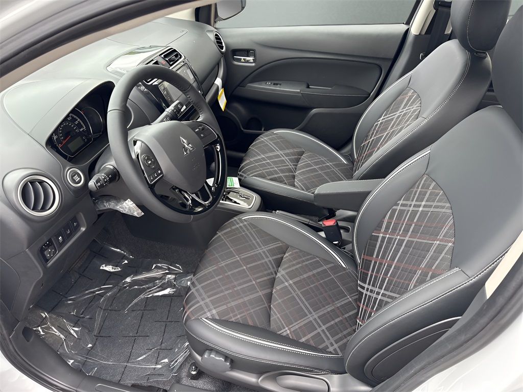 Vehicle image 22 of 28