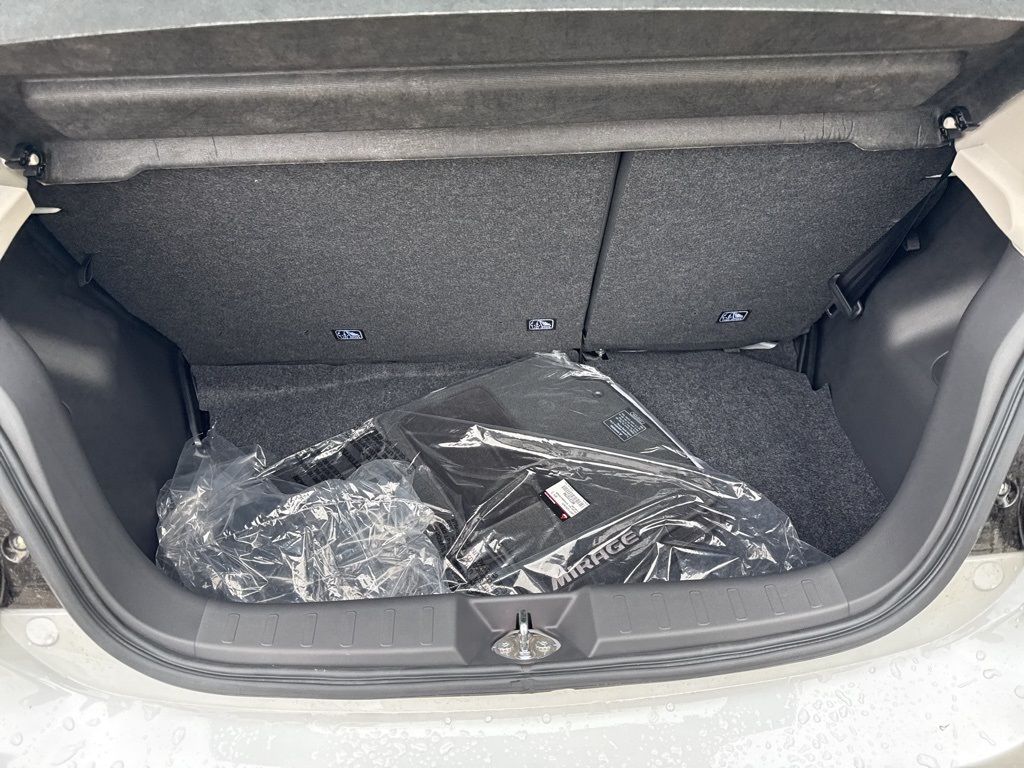 Vehicle image 8 of 28