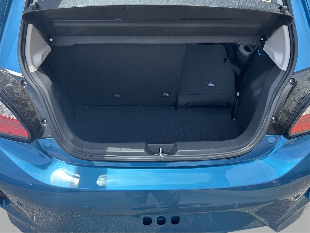 Vehicle image 8 of 26