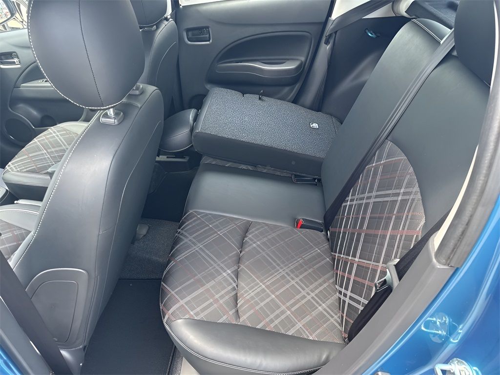 Vehicle image 9 of 26