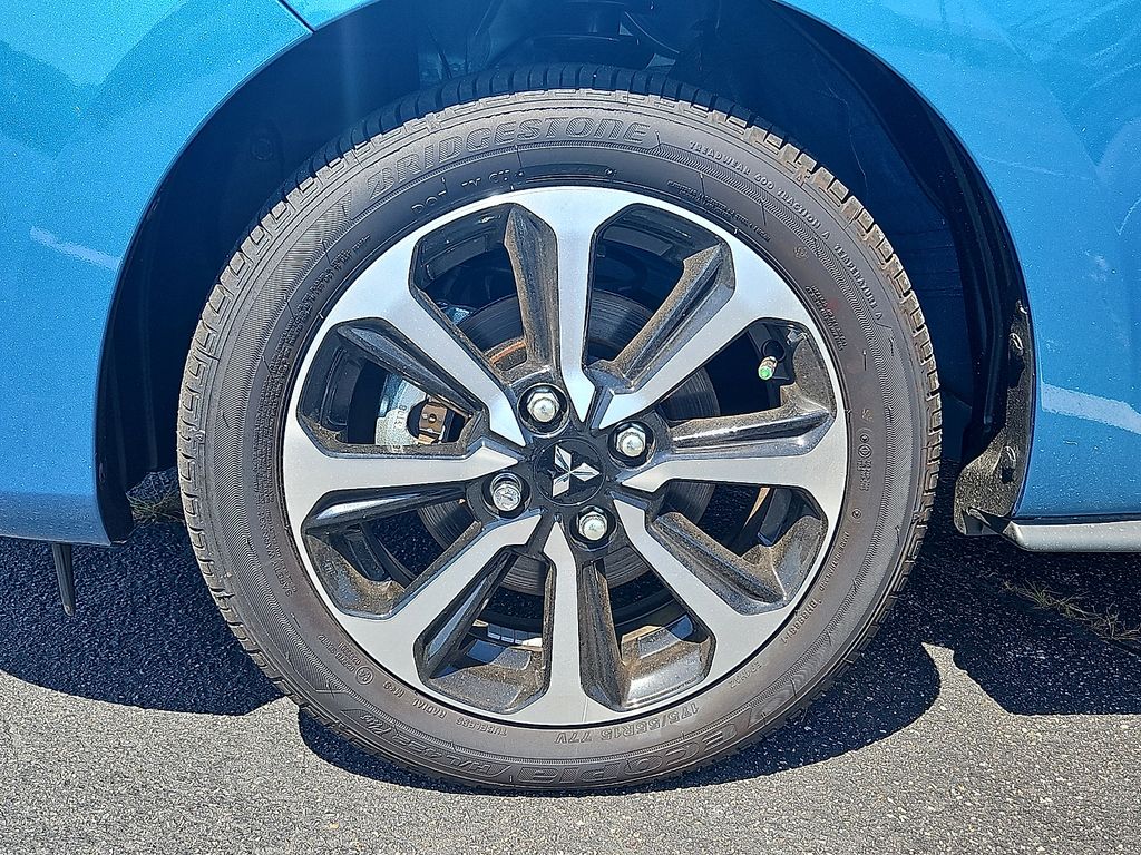 Vehicle image 5 of 18