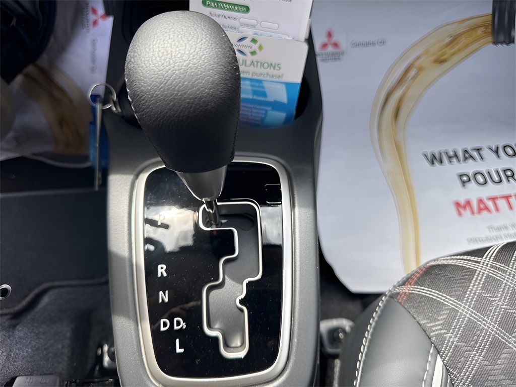Vehicle image 15 of 26