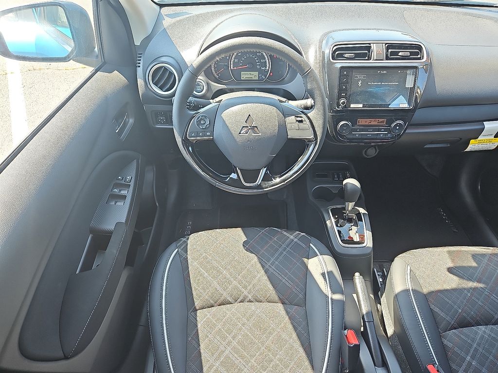 Vehicle image 8 of 18