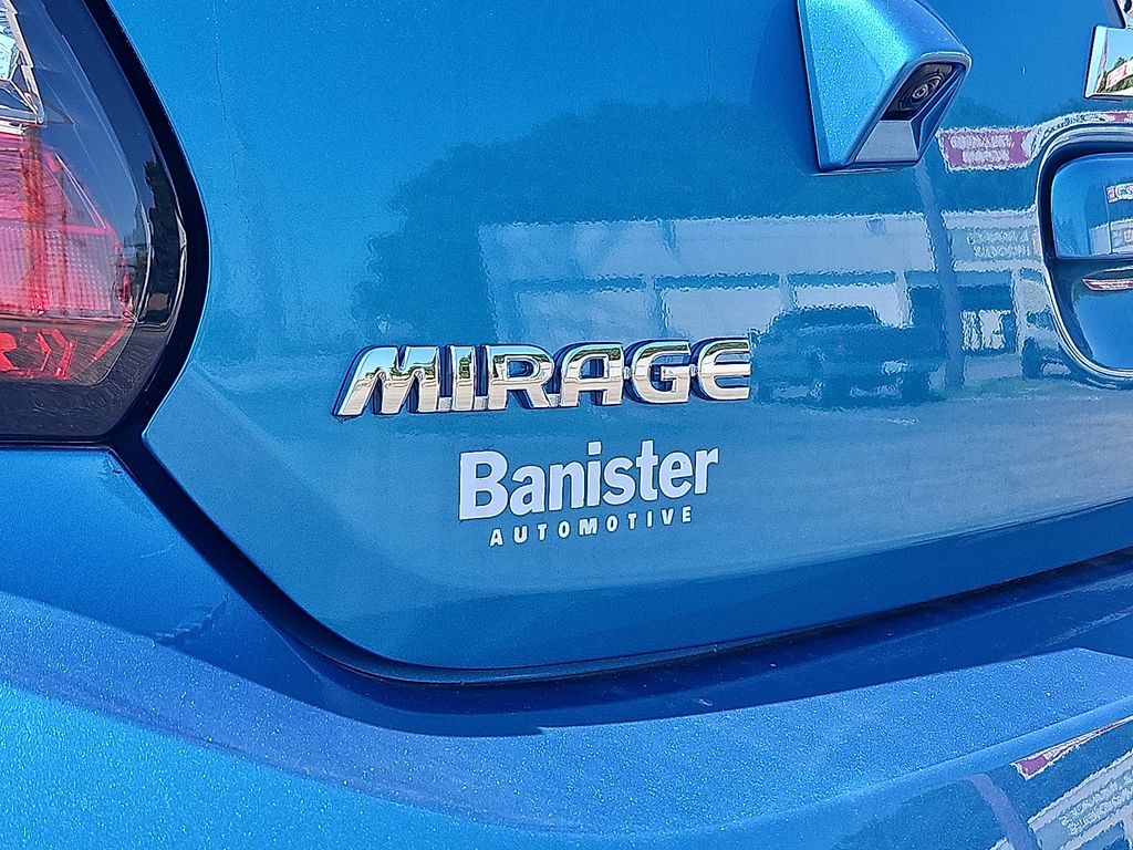 Vehicle image 9 of 18