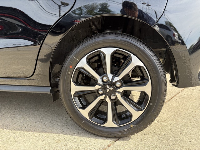 Vehicle image 9 of 27