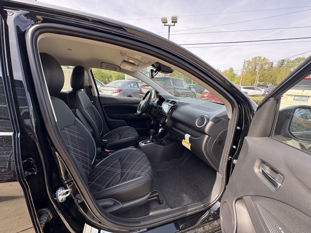 Vehicle image 10 of 27