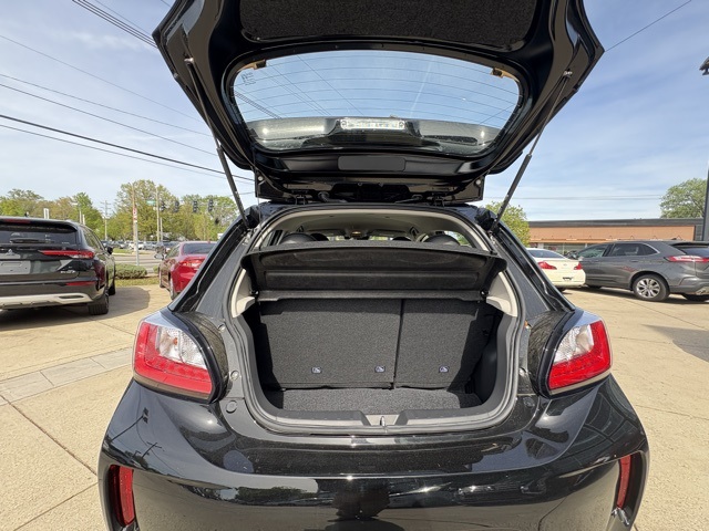 Vehicle image 12 of 27