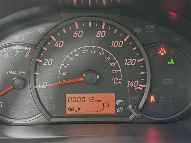 Vehicle image 18 of 27