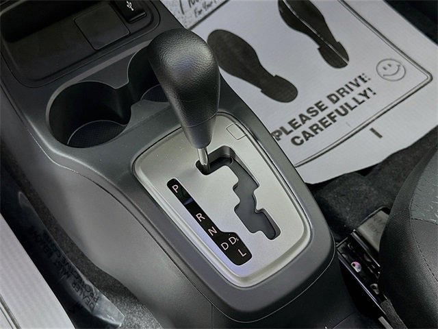 Vehicle image 21 of 27