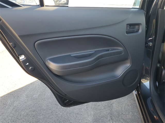 Vehicle image 10 of 30