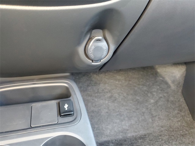 Vehicle image 27 of 30